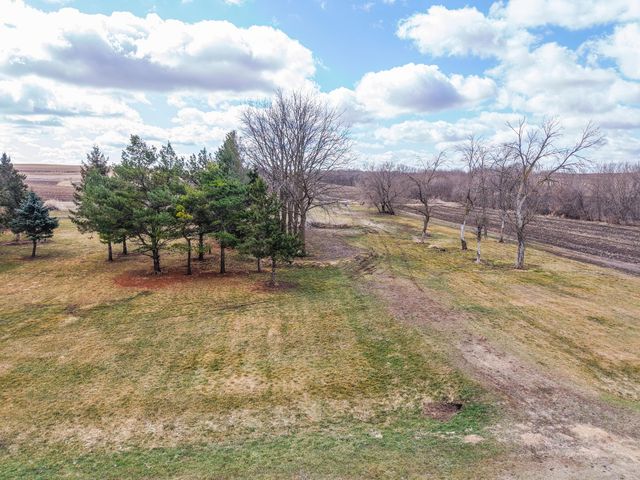 6314 75th Street NE, Elgin, MN 55932