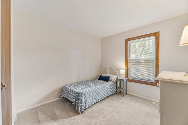 56 Birch Trail, Wheeling, IL 60090