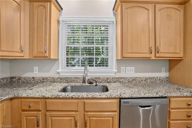 2 Park Village Court F, Greensboro, NC 27455