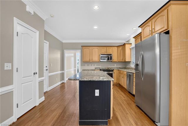 2 Park Village Court F, Greensboro, NC 27455