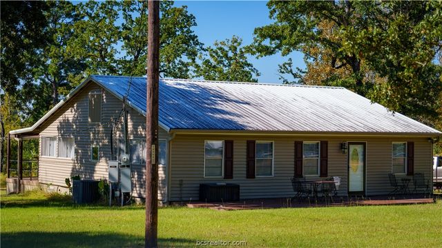 15383 CR 236, Oakwood, TX 75855
