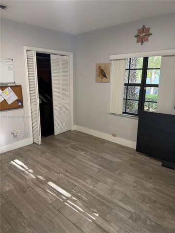 1140 Wren Ave, Miami Springs, FL 33166