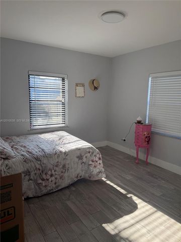 1140 Wren Ave, Miami Springs, FL 33166