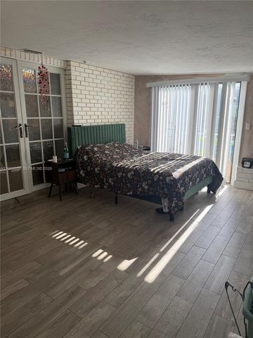 1140 Wren Ave, Miami Springs, FL 33166