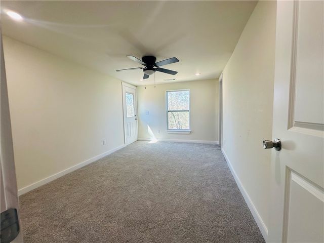 202 S Parrott Drive, Huntsville, AR 72740