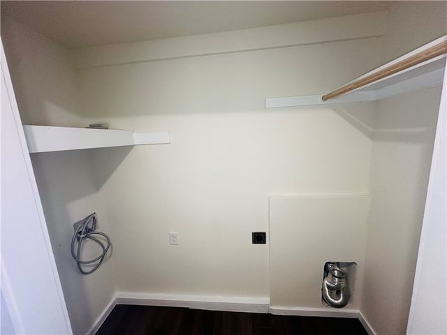 202 S Parrott Drive, Huntsville, AR 72740