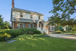 1111 Lexington Street, Wheaton, IL 60187