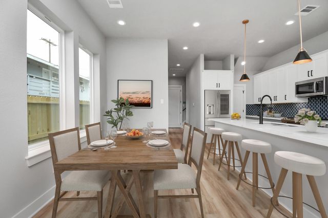 6817 Peerless Street, Houston, TX 77021