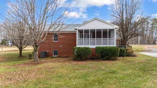 2365 Police Tower Road, Appomattox, VA 24522