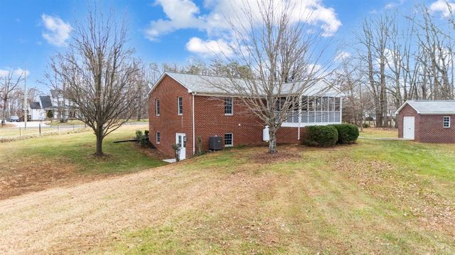 2365 Police Tower Road, Appomattox, VA 24522