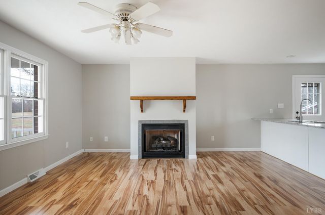 2365 Police Tower Road, Appomattox, VA 24522