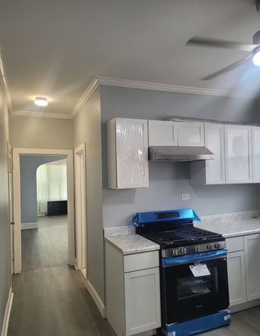 3516 N Neenah Avenue, Chicago, IL 60634