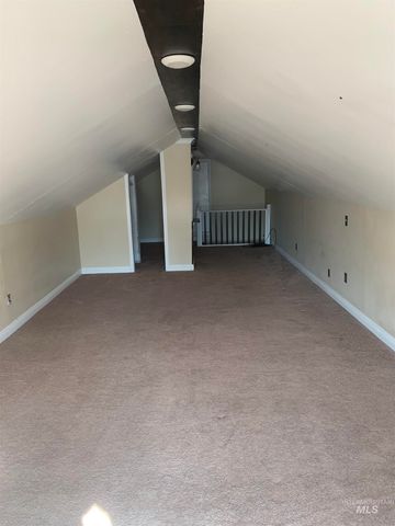 336 2nd Ave N, Twin Falls, ID 83301