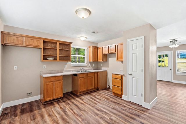 307 Hickory Street, Rockaway Beach, MO 65740