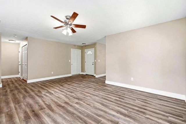 307 Hickory Street, Rockaway Beach, MO 65740