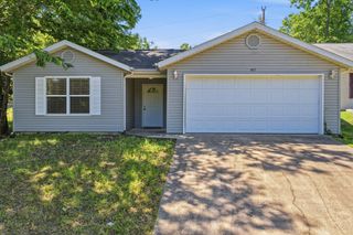307 Hickory Street, Rockaway Beach, MO 65740