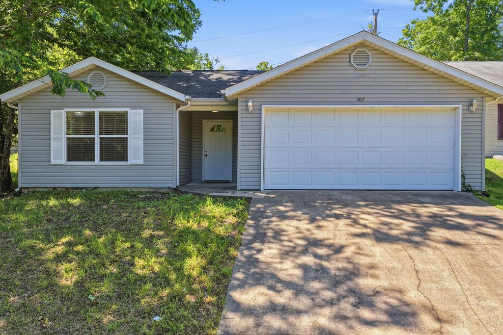 307 Hickory Street, Rockaway Beach, MO 65740