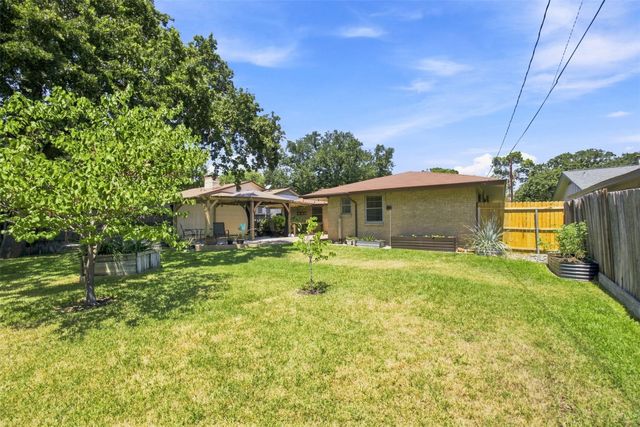 2022 Normandy Drive, Irving, TX 75060