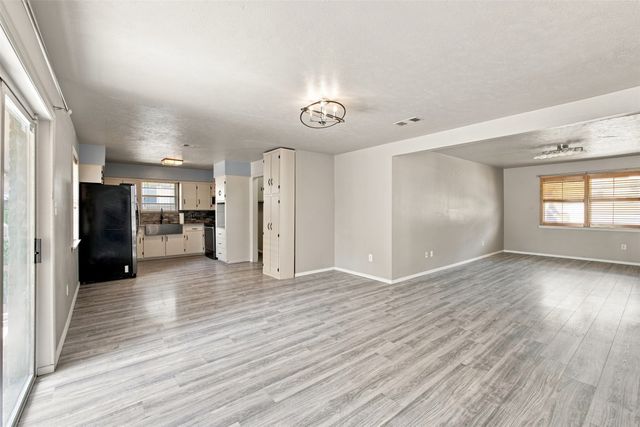 2022 Normandy Drive, Irving, TX 75060