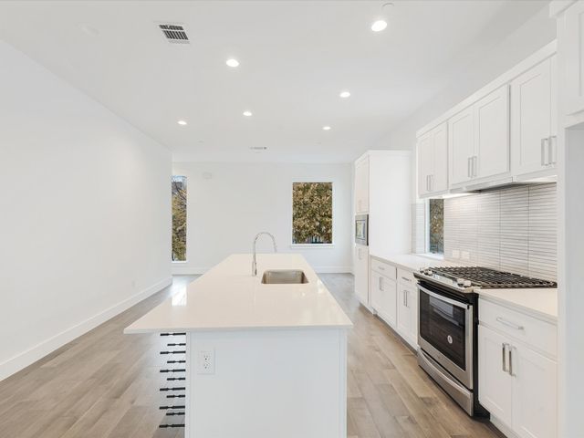 1771 McCoy Street 305, Dallas, TX 75204