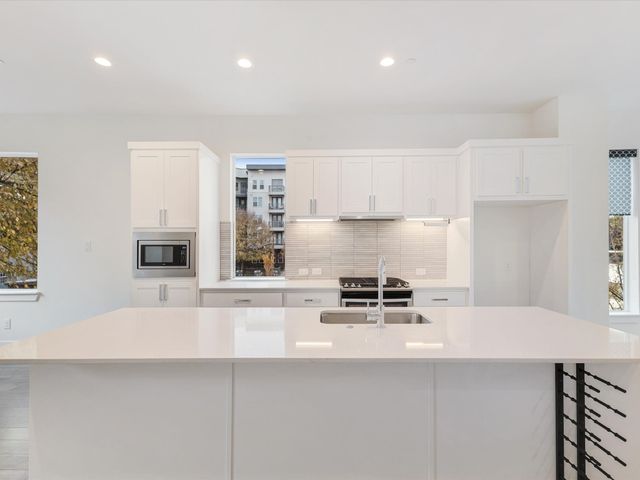 1771 McCoy Street 305, Dallas, TX 75204