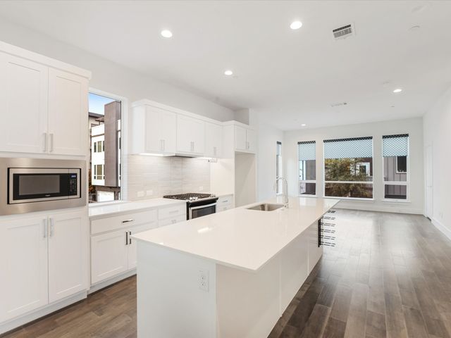 1771 McCoy Street 305, Dallas, TX 75204