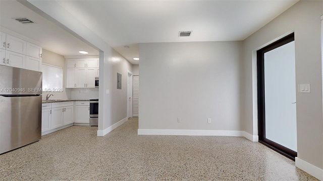 101 W 11th Street 4, Hialeah, FL 33010