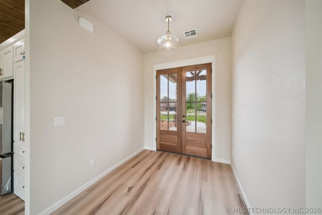 956 Blue Bird Lane, Pryor, OK 74361