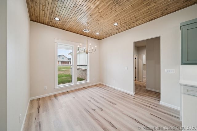 956 Blue Bird Lane, Pryor, OK 74361