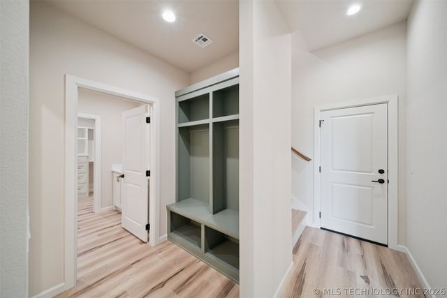 956 Blue Bird Lane, Pryor, OK 74361