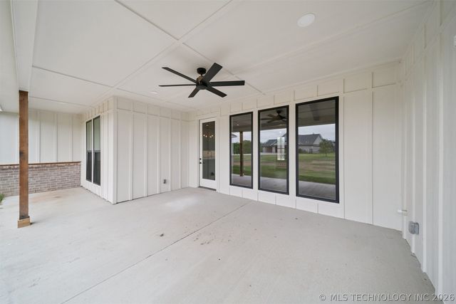 956 Blue Bird Lane, Pryor, OK 74361