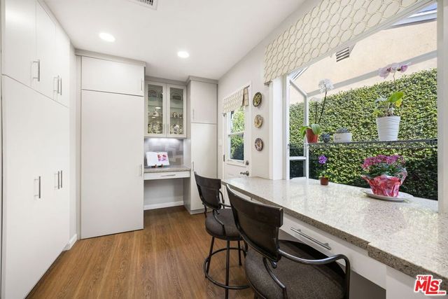 16620 Hamlin Street, Lake Balboa, CA 91406