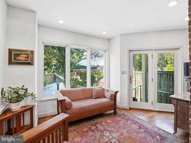 1812 N HANCOCK ST, Arlington, VA 22201