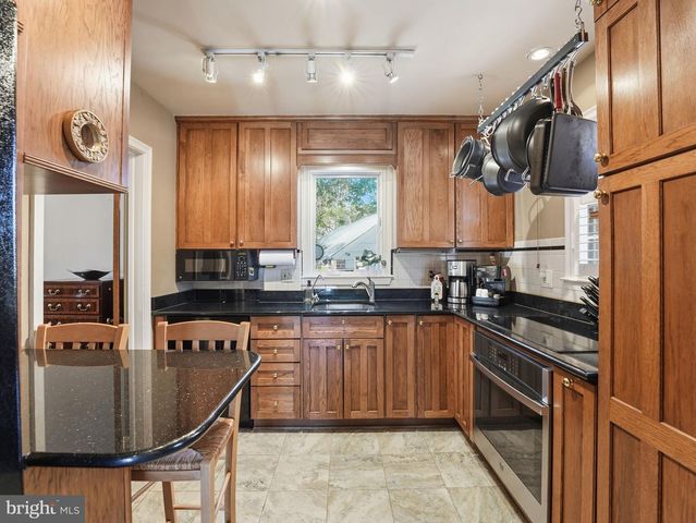 1812 N HANCOCK ST, Arlington, VA 22201