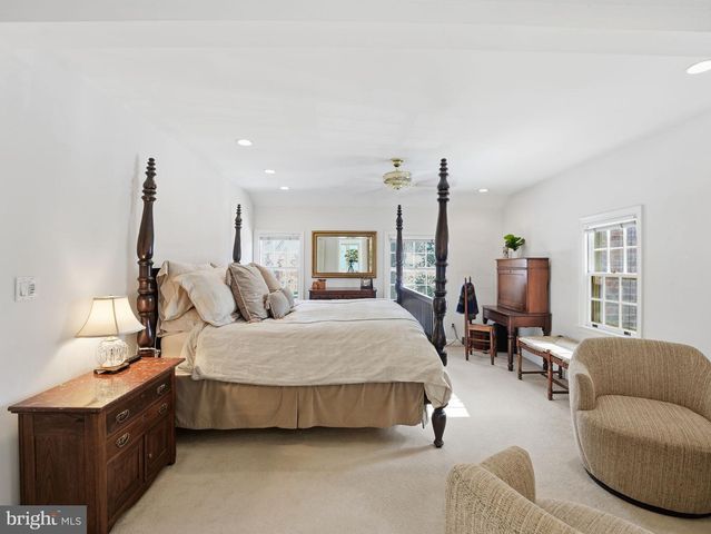 1812 N HANCOCK ST, Arlington, VA 22201