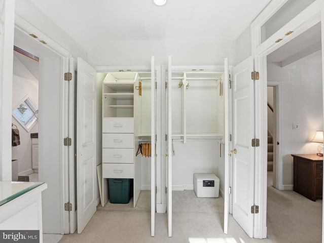 1812 N HANCOCK ST, Arlington, VA 22201