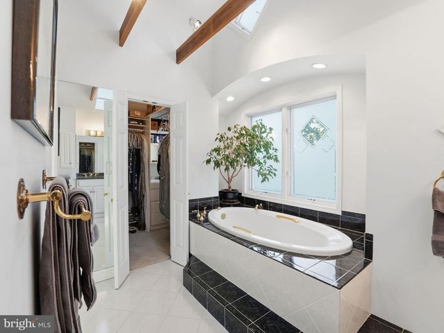 1812 N HANCOCK ST, Arlington, VA 22201