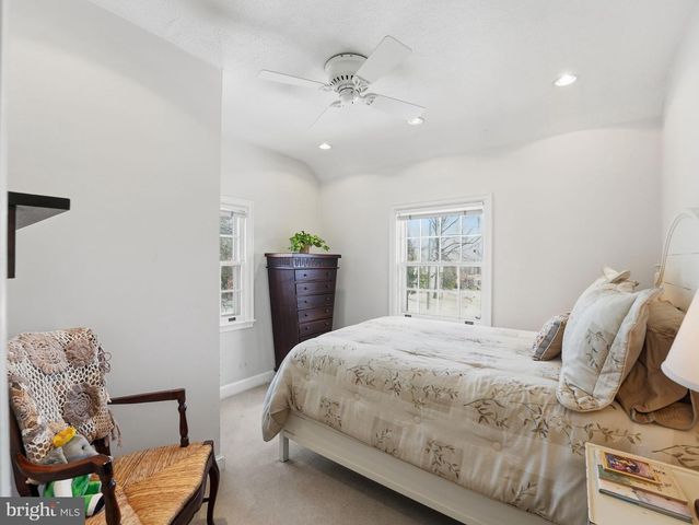 1812 N HANCOCK ST, Arlington, VA 22201