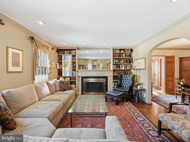 1812 N HANCOCK ST, Arlington, VA 22201