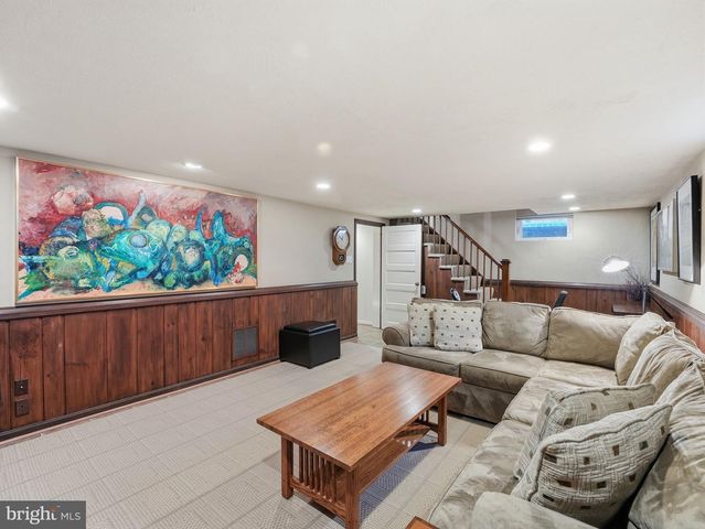 1812 N HANCOCK ST, Arlington, VA 22201