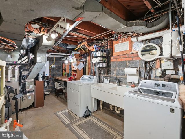 1812 N HANCOCK ST, Arlington, VA 22201