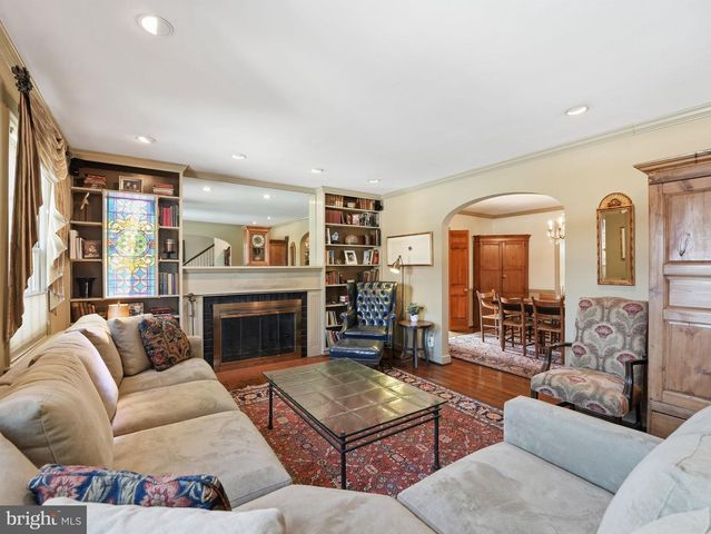 1812 N HANCOCK ST, Arlington, VA 22201