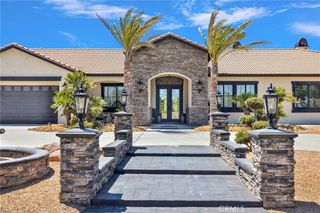 7560 Royal View, Oak Hills, CA 92344