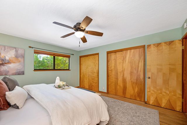 10650 Pine Hill Dr, Grass Valley, CA 95945