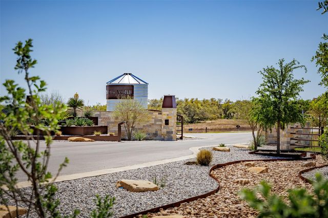 30 Mesa Ranch RD, Dripping Springs, TX 78620