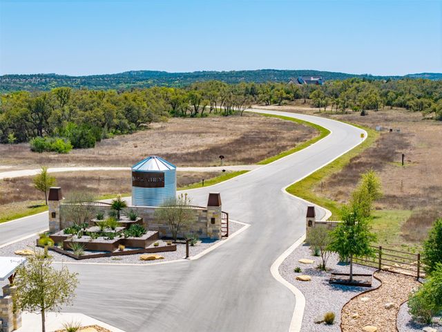 30 Mesa Ranch RD, Dripping Springs, TX 78620