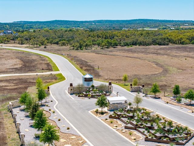 30 Mesa Ranch RD, Dripping Springs, TX 78620