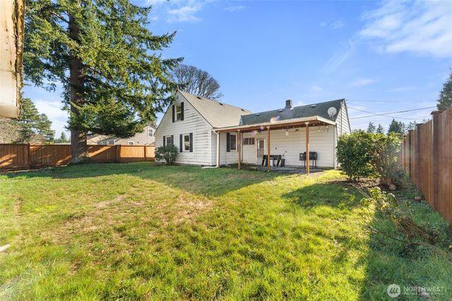 8725 121st Street SW, Lakewood, WA 98498