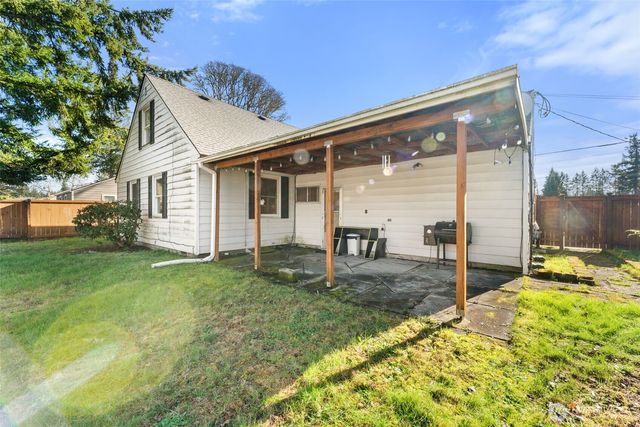 8725 121st Street SW, Lakewood, WA 98498