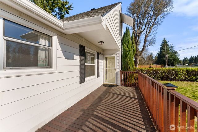 8725 121st Street SW, Lakewood, WA 98498